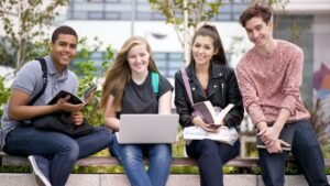 how to apply to a us college as an international student