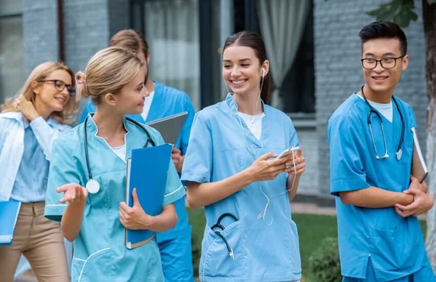 10 Easiest Medical Schools to get into in 2022
