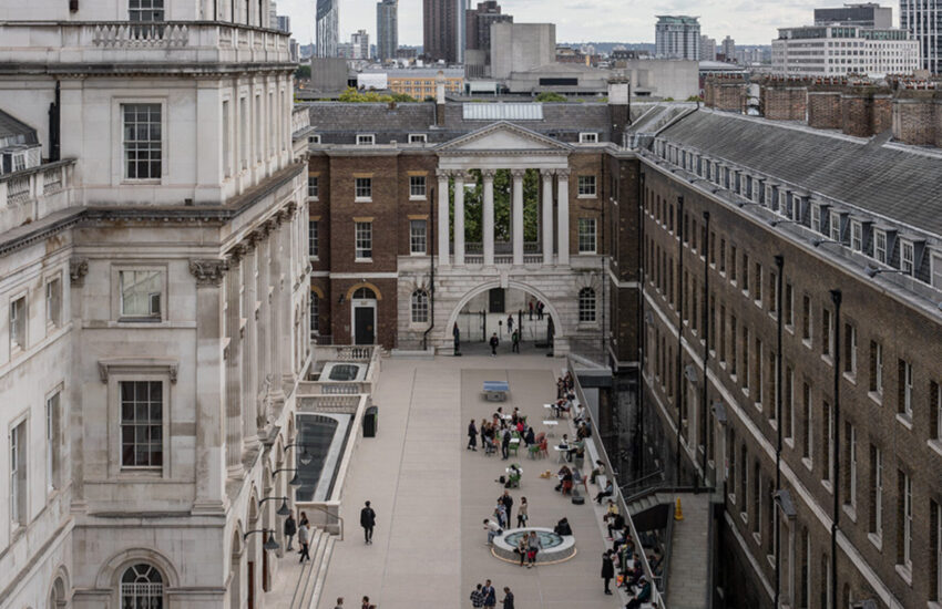 King's College London