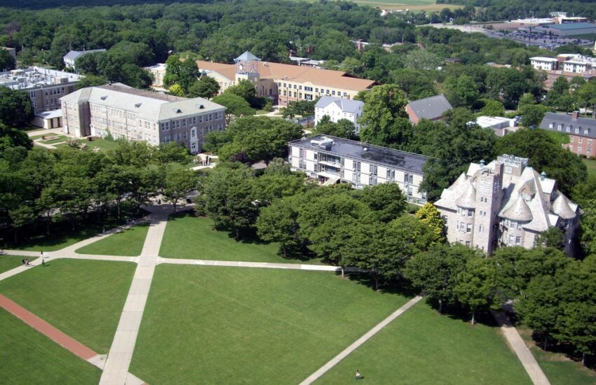 University of Rhode Island Scholarships