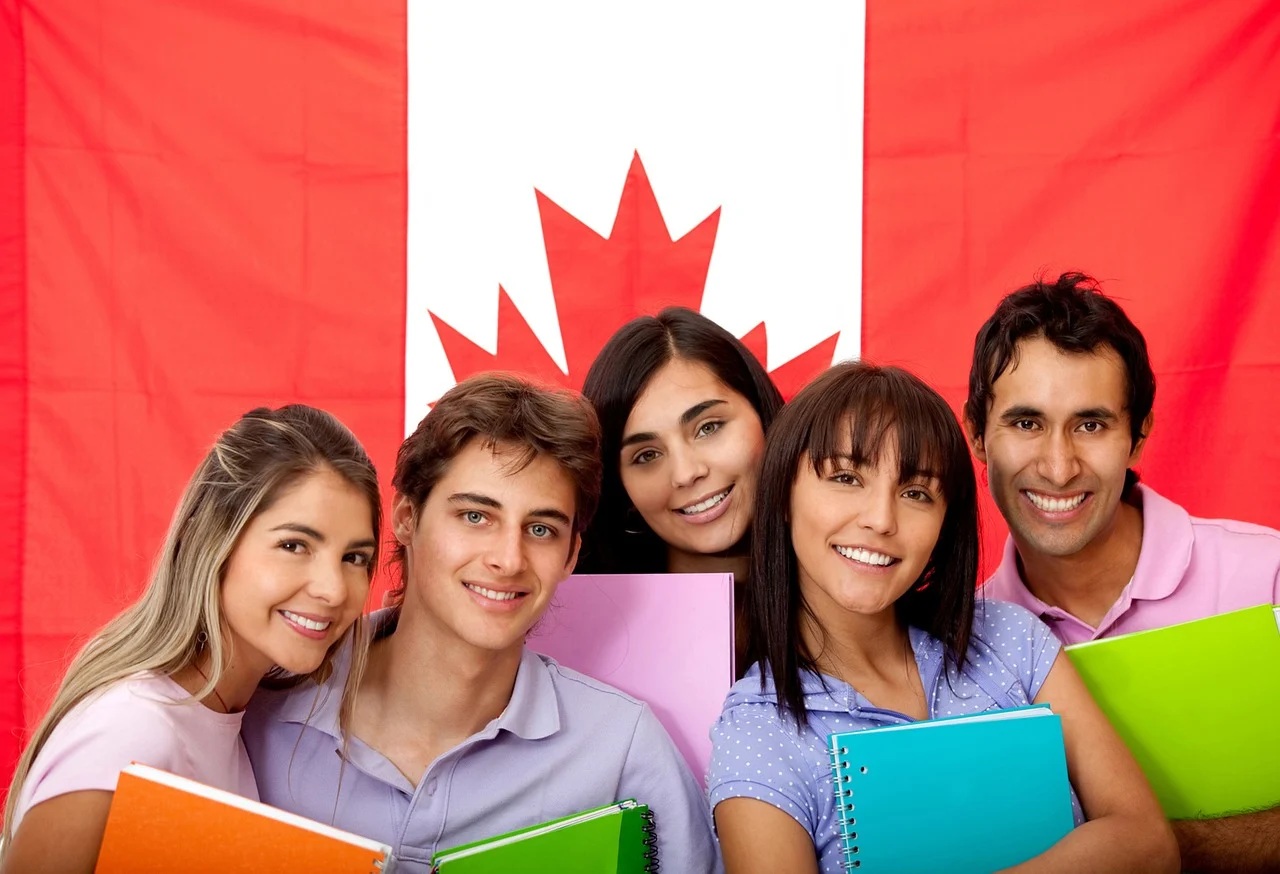 10 Canada Scholarships for Egyptian students 2023-2024